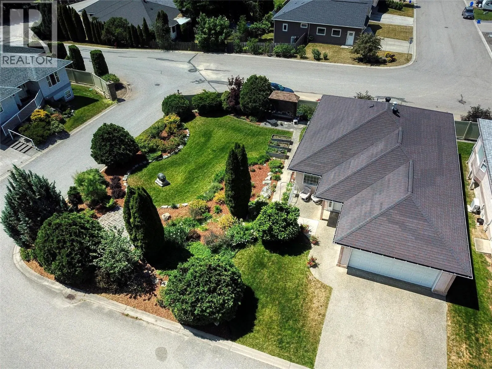 Photo 4 of 14 at #6 – 420 20TH  N Avenue