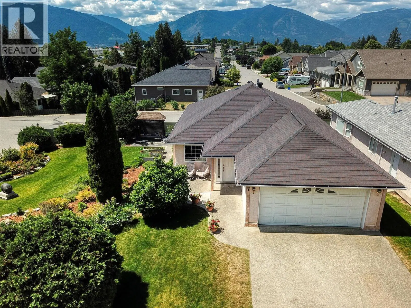 Photo 2 of 39 at #7 – 420 20TH  N Avenue