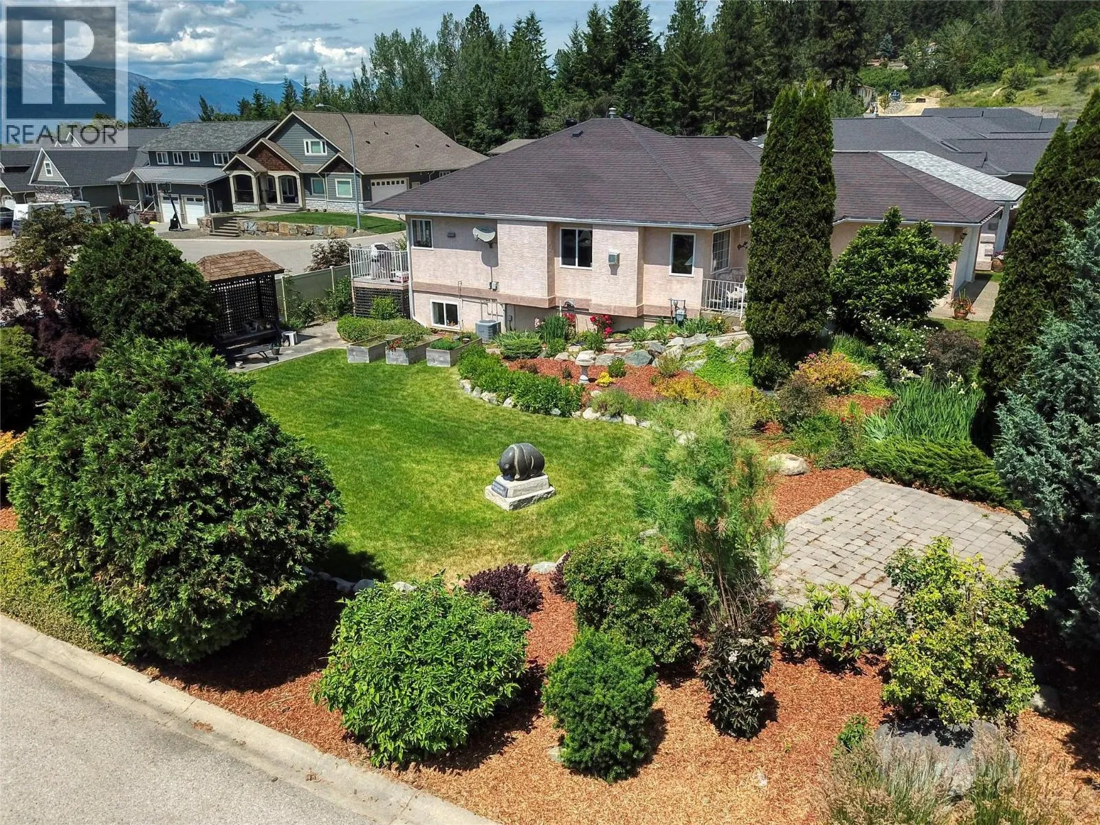 Photo 4 of 39 at #7 – 420 20TH  N Avenue
