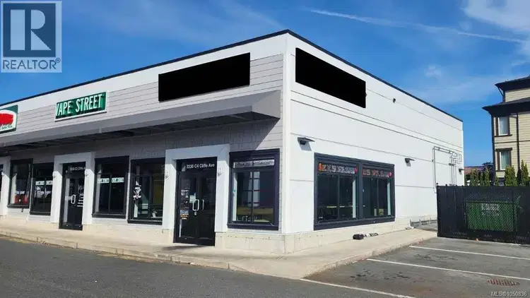 #4 – 2230 Cliffe Avenue