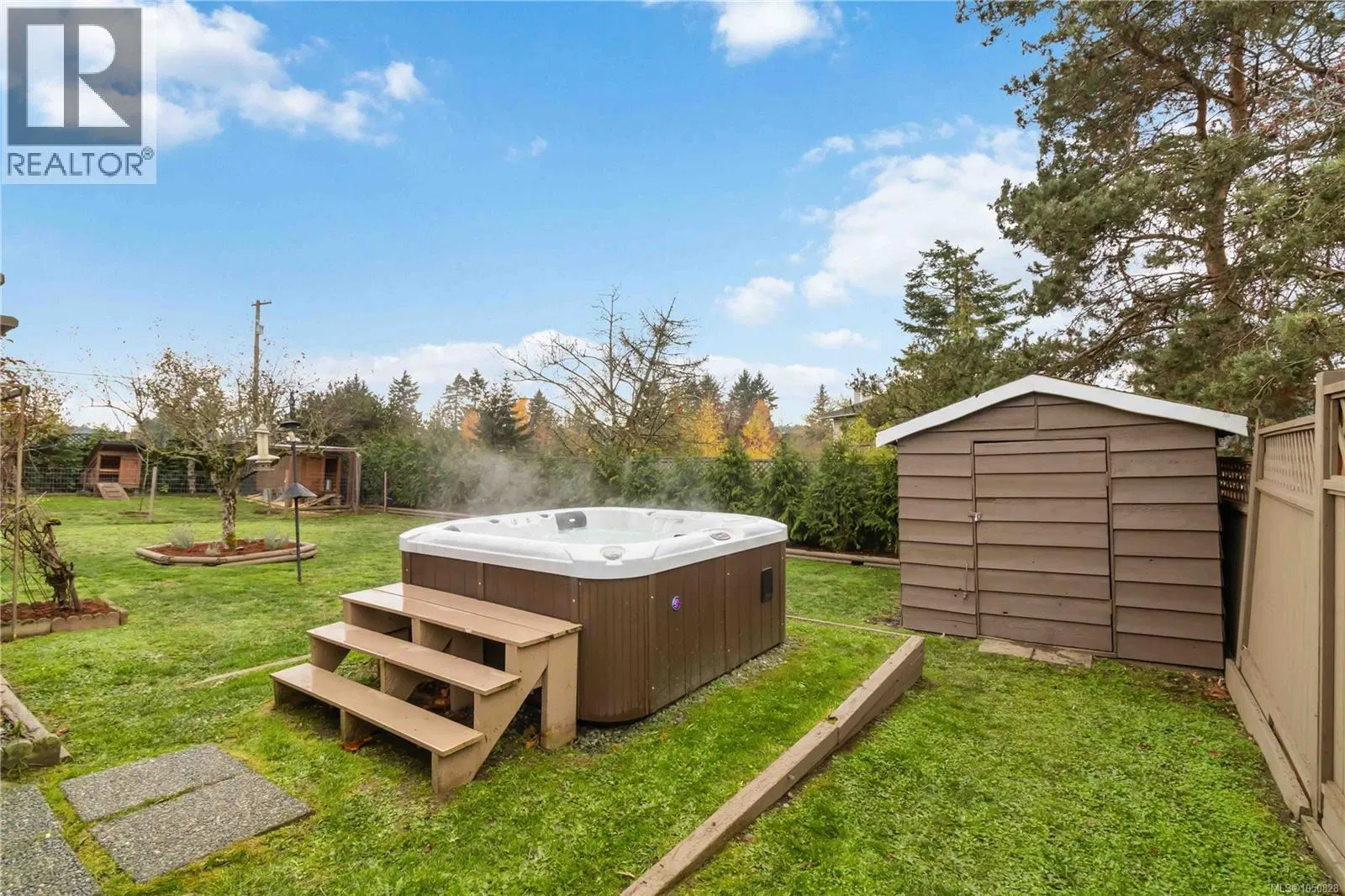 Photo 4 of 47 at 6756 Central Saanich Road