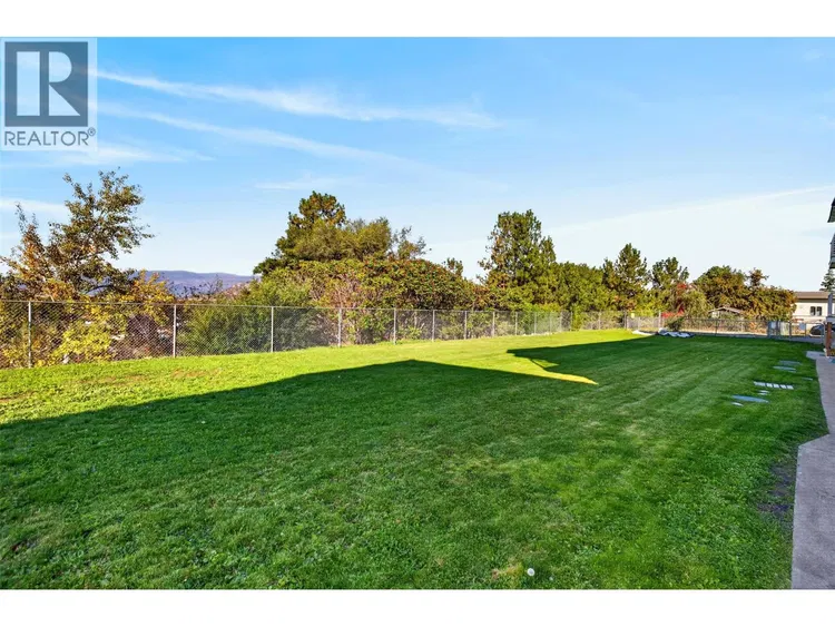 Photo 4 of 27 at #14 – 445 Holbrook Road