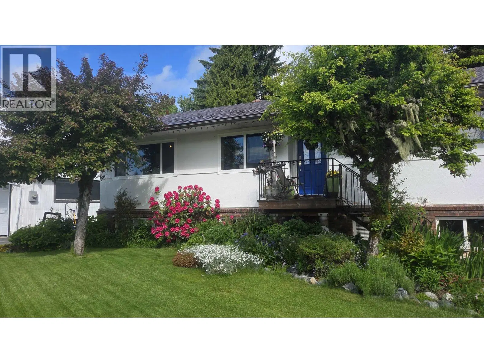 Photo 2 of 30 at 1516 ALBATROSS Avenue