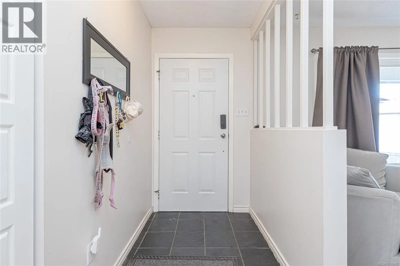 Photo 4 of 27 at 3140 Highfield Road