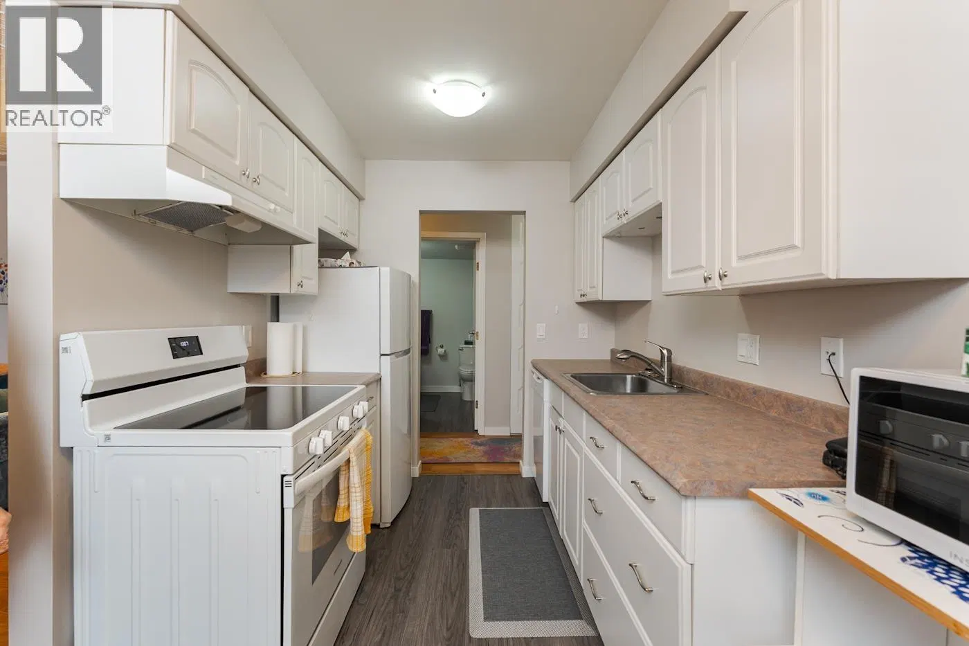 Photo 4 of 40 at #106 – 1654 10TH Avenue