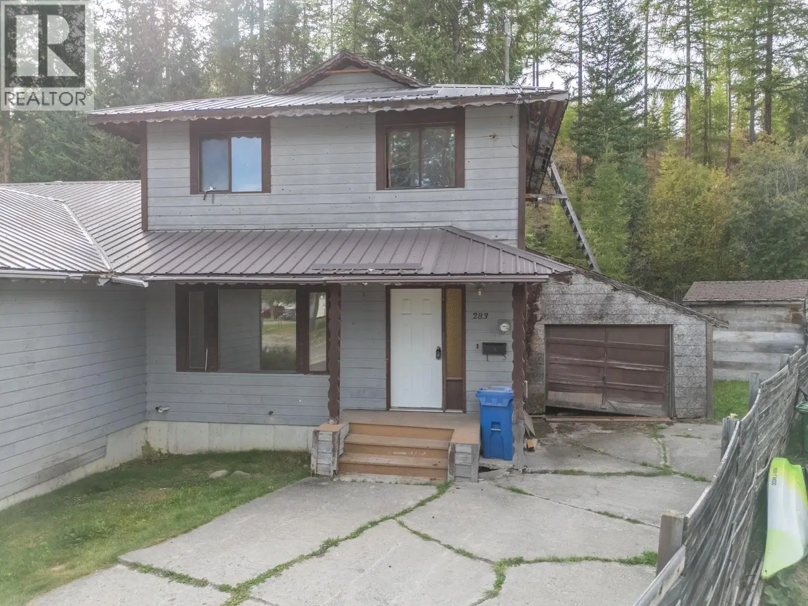 283 Kimbrook Crescent
