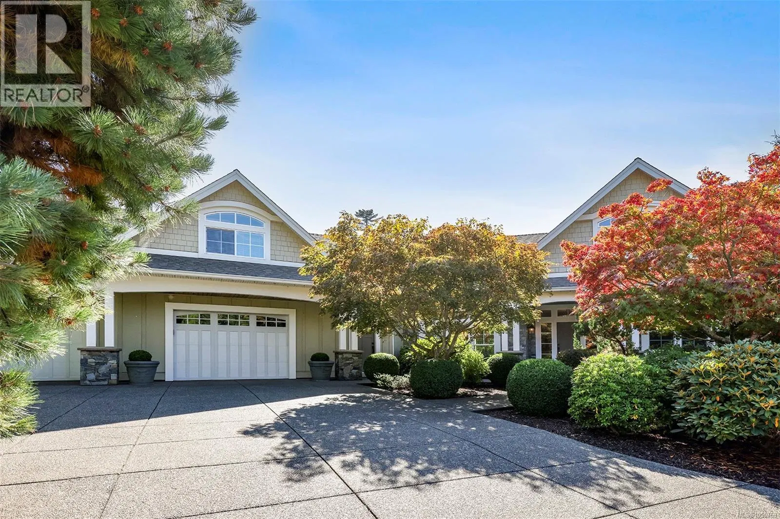 Photo 2 of 76 at 1063 Kincora Lane