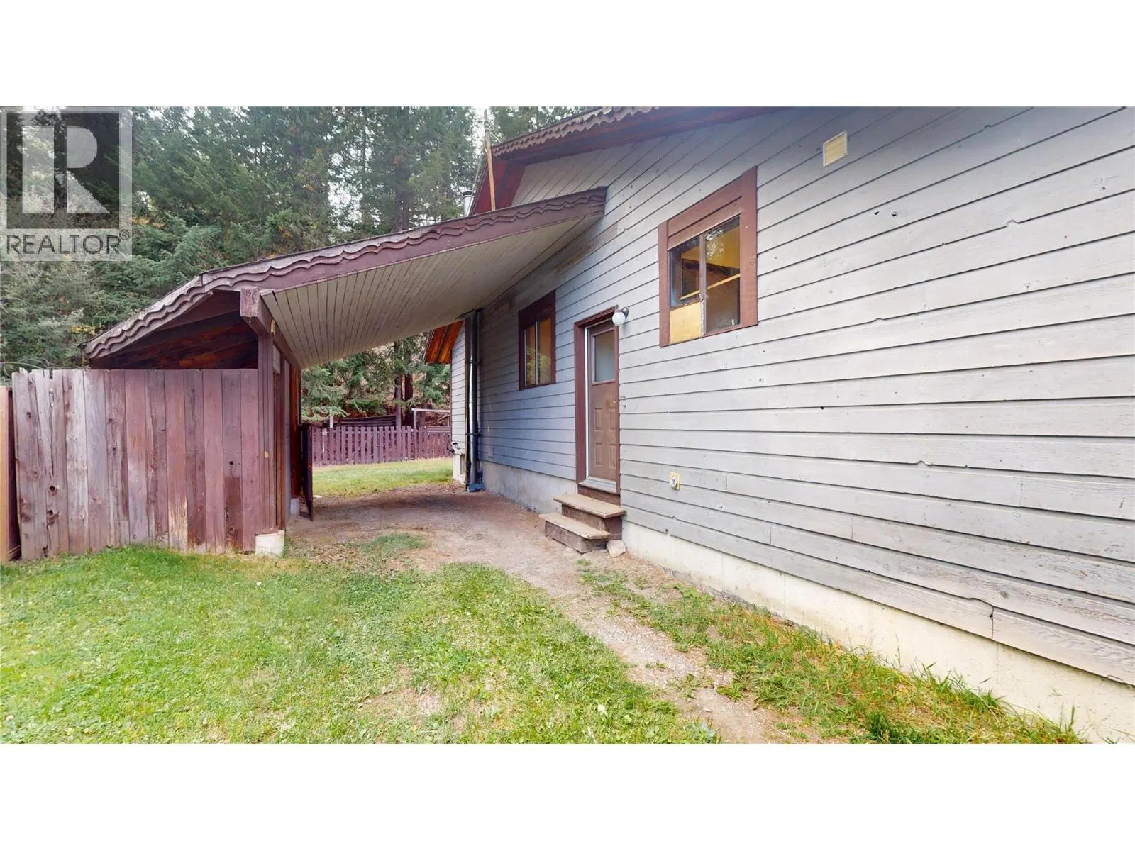 Photo 5 of 49 at 281 Kimbrook Crescent