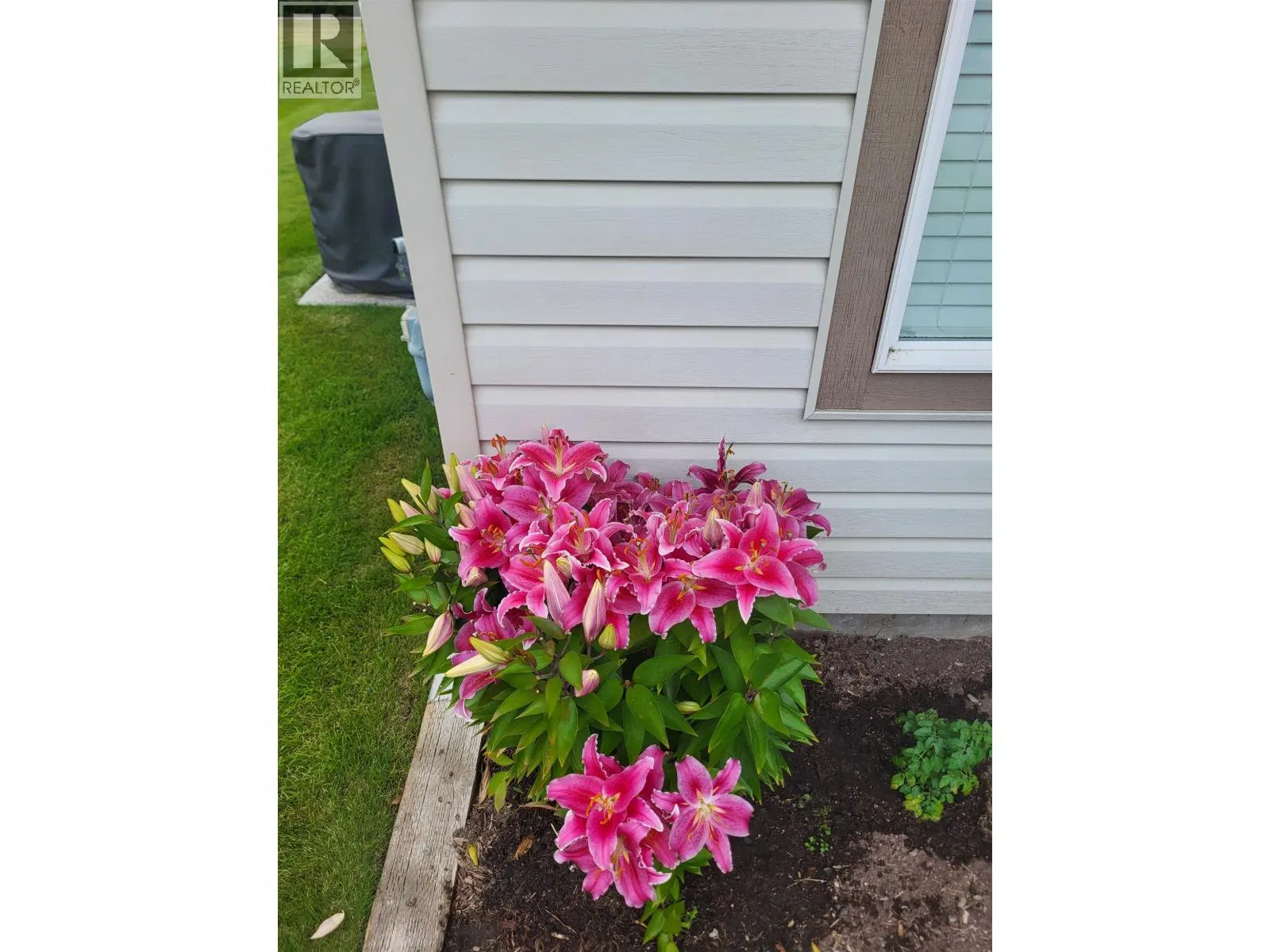 Photo 5 of 27 at #8 – 490 LEWIS Drive