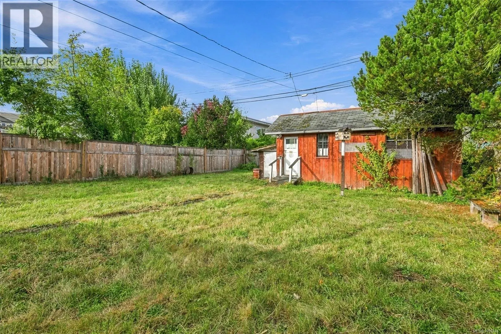 Photo 2 of 19 at 3642 15th Avenue