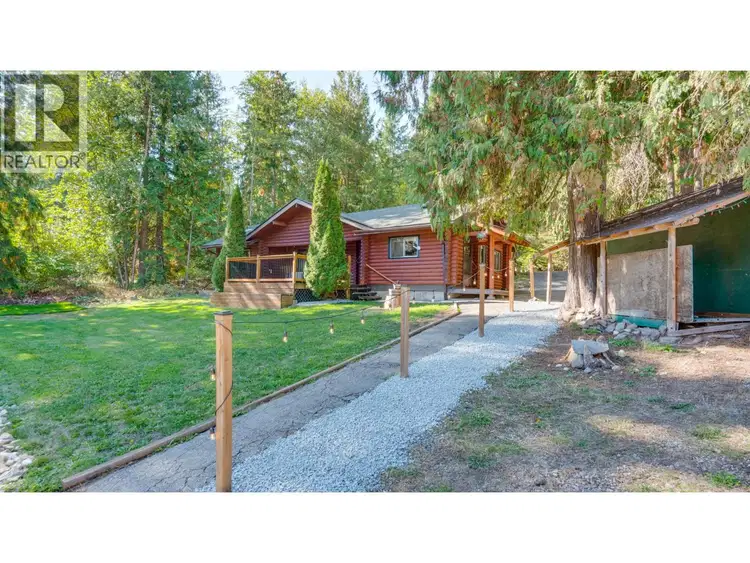 2452 Forest Drive