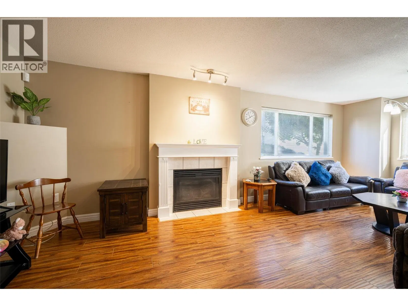 Photo 4 of 48 at #112 – 650 3 Street