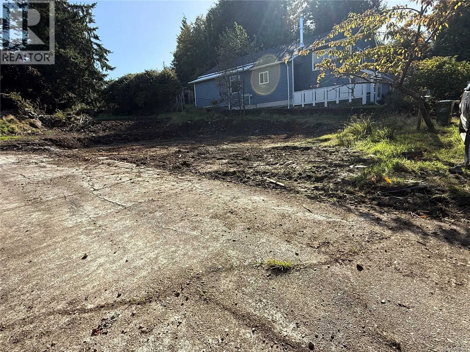 Photo 4 of 10 at 224 Alder Street