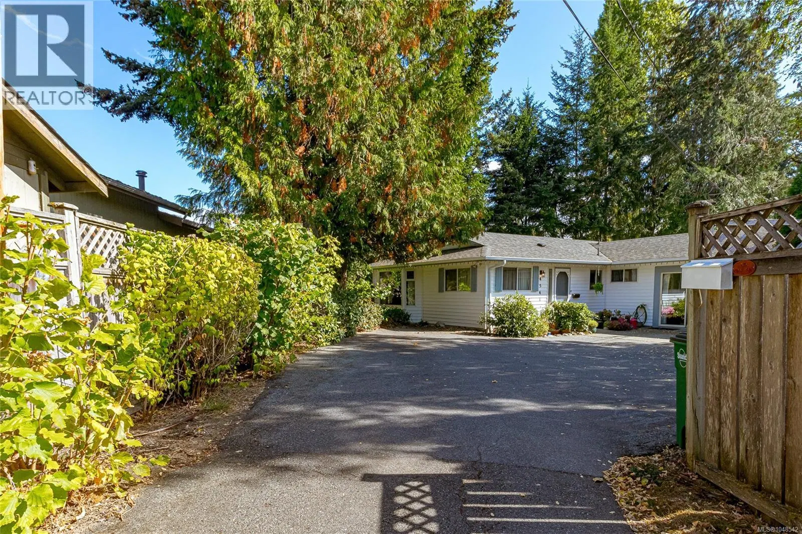 Photo 3 of 47 at 4541 Elk Lake Drive
