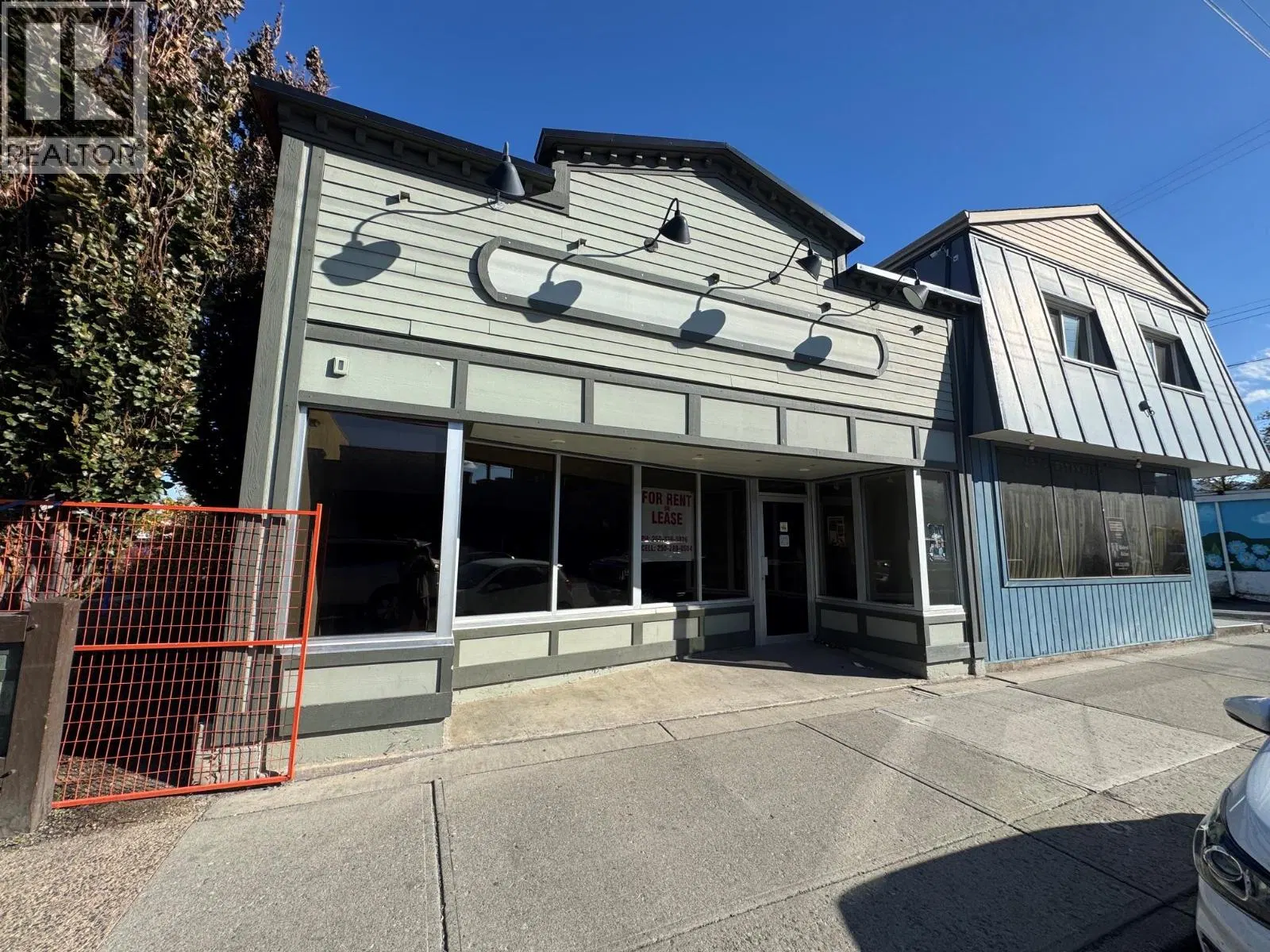 Photo 1 of 10 at 1976 Voght Street