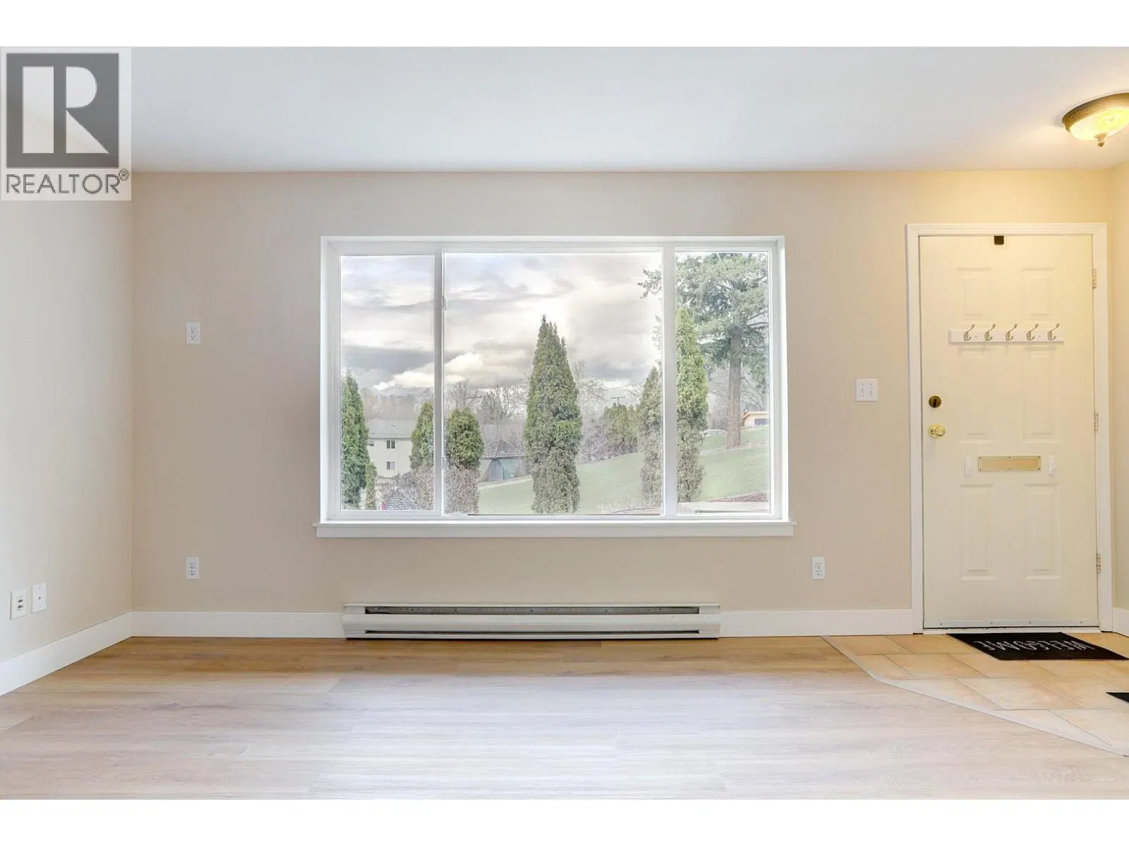 Photo 3 of 46 at #103 – 505 Browne Road