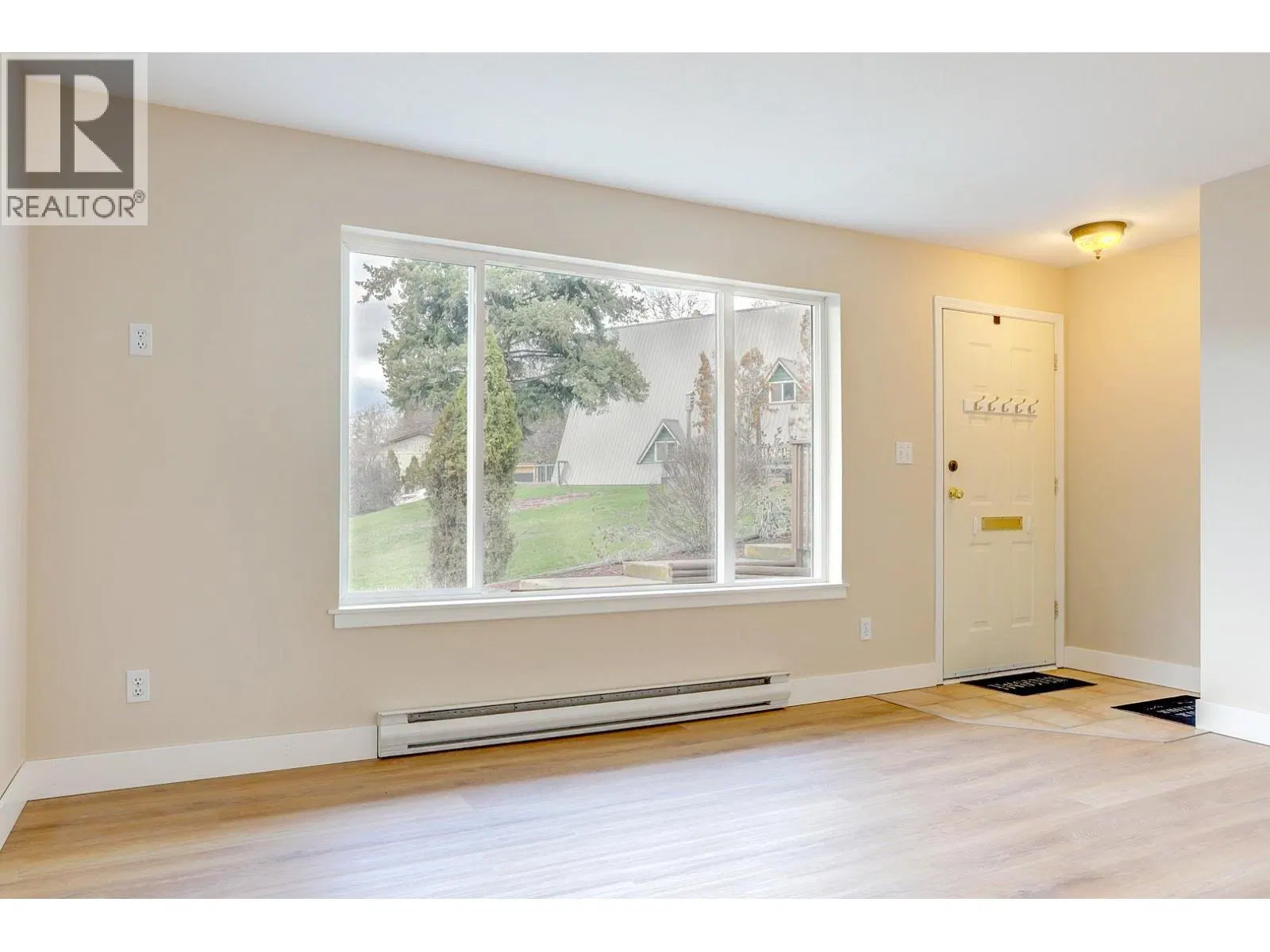 Photo 5 of 46 at #103 – 505 Browne Road