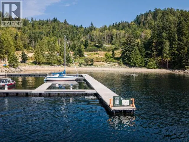 Photo 3 of 20 at Powell River