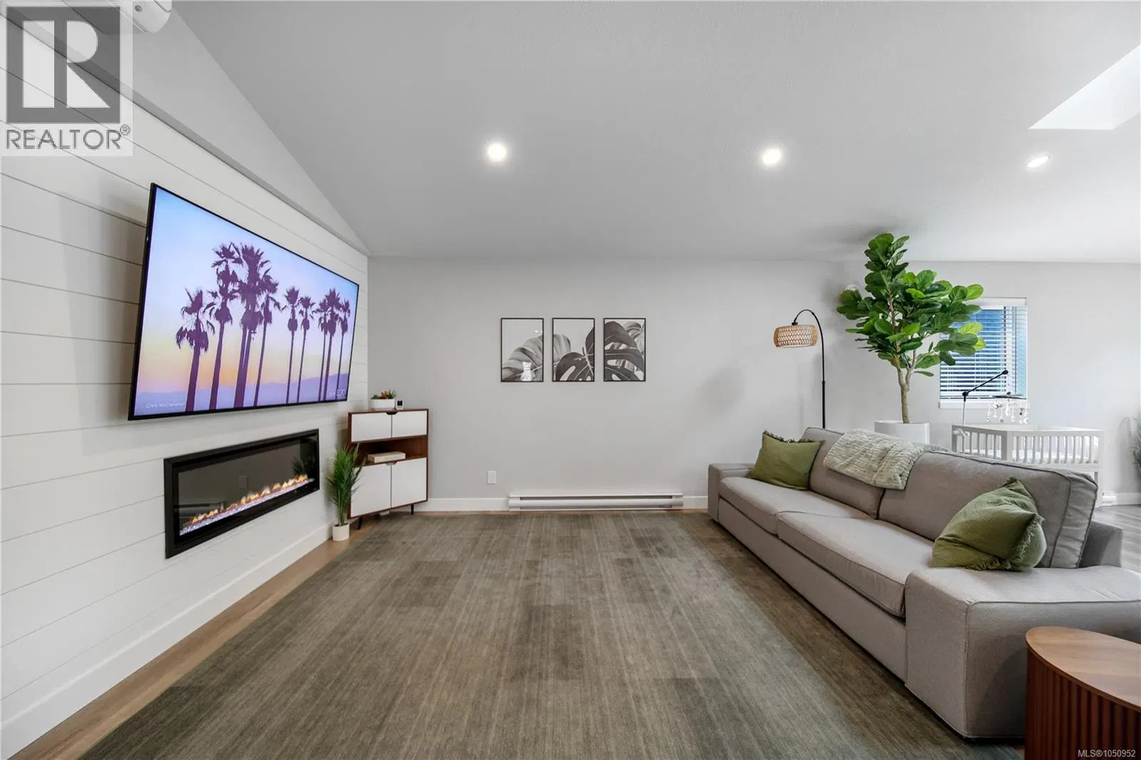 Photo 5 of 41 at 3177 Fernwood Lane