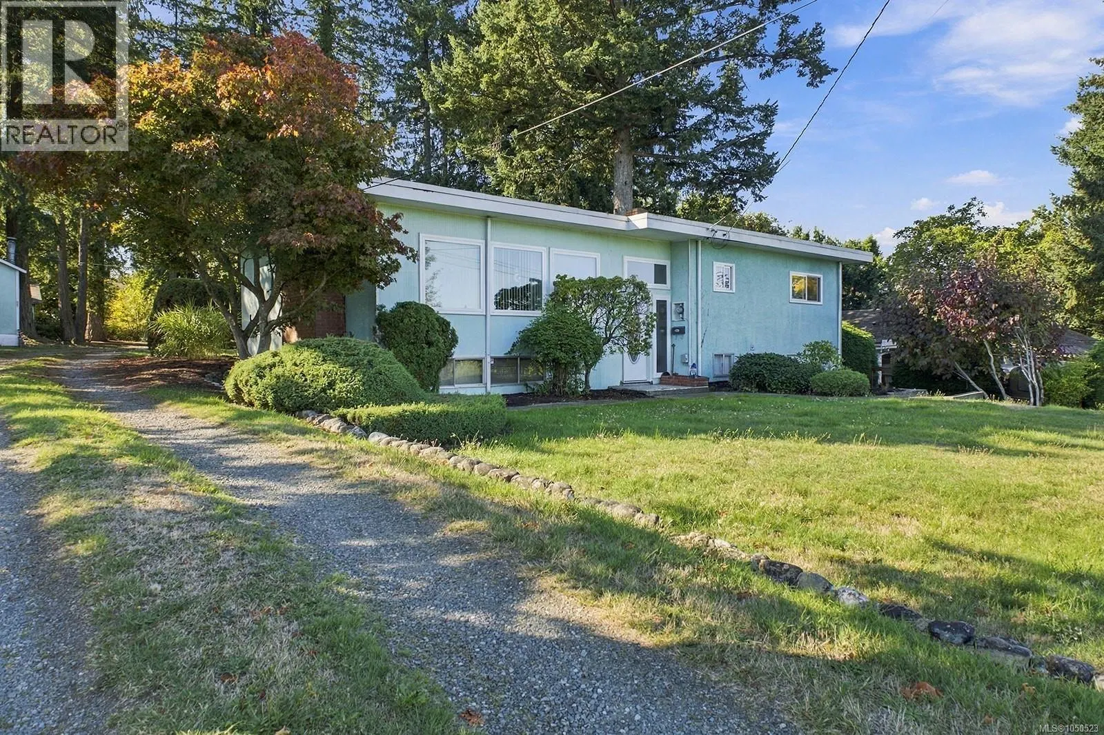 Photo 2 of 20 at 715 8th Avenue