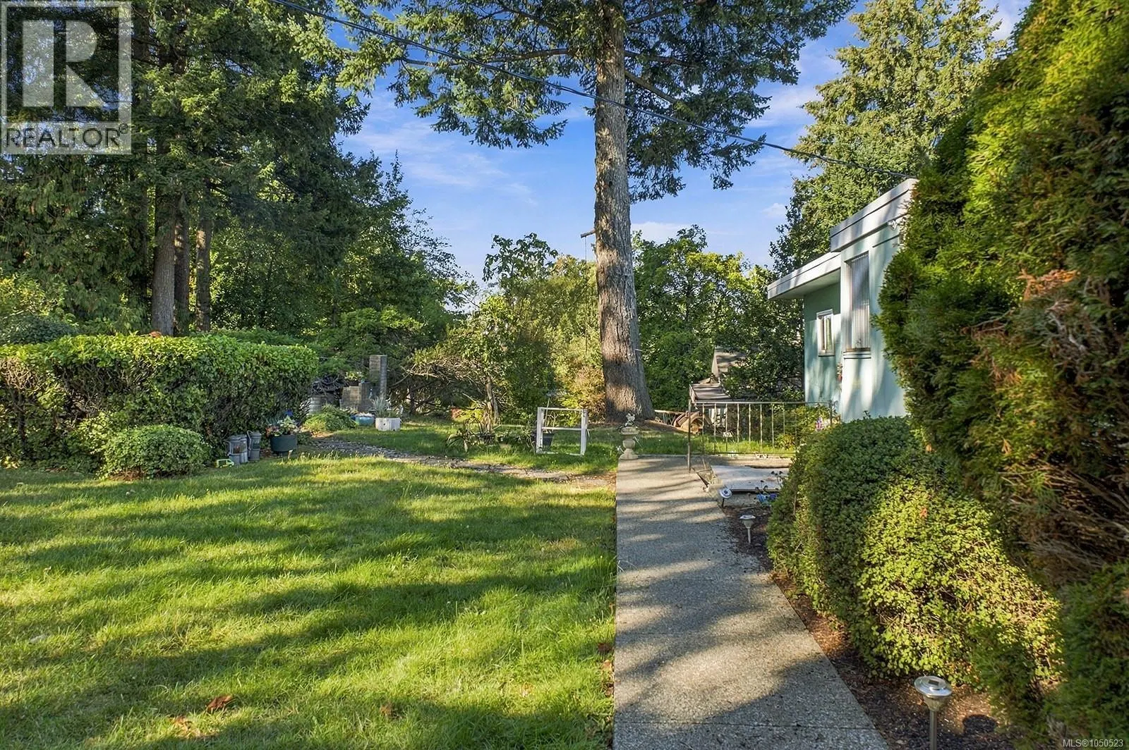 Photo 5 of 20 at 715 8th Avenue