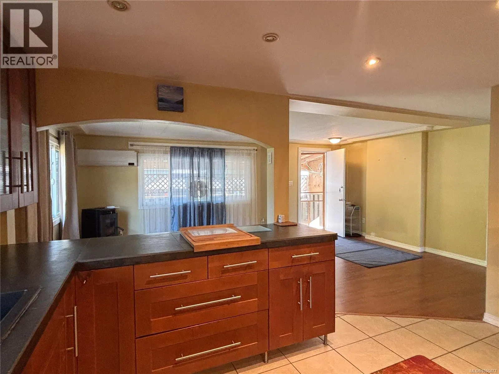 Photo 5 of 25 at 603 Conuma Drive