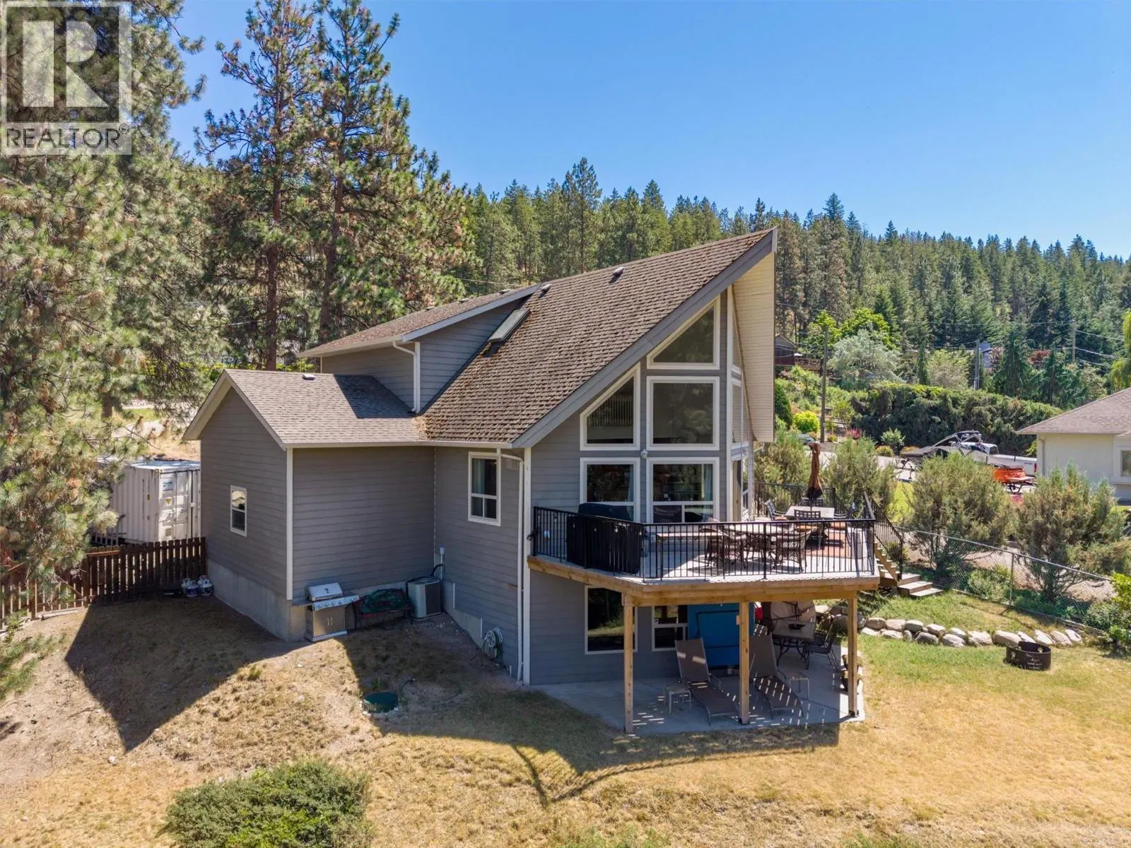 Photo 5 of 54 at 16490 Commonage Road