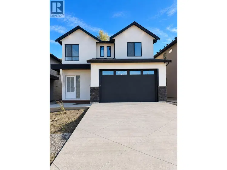Photo 2 of 41 at 996 Bull Crescent
