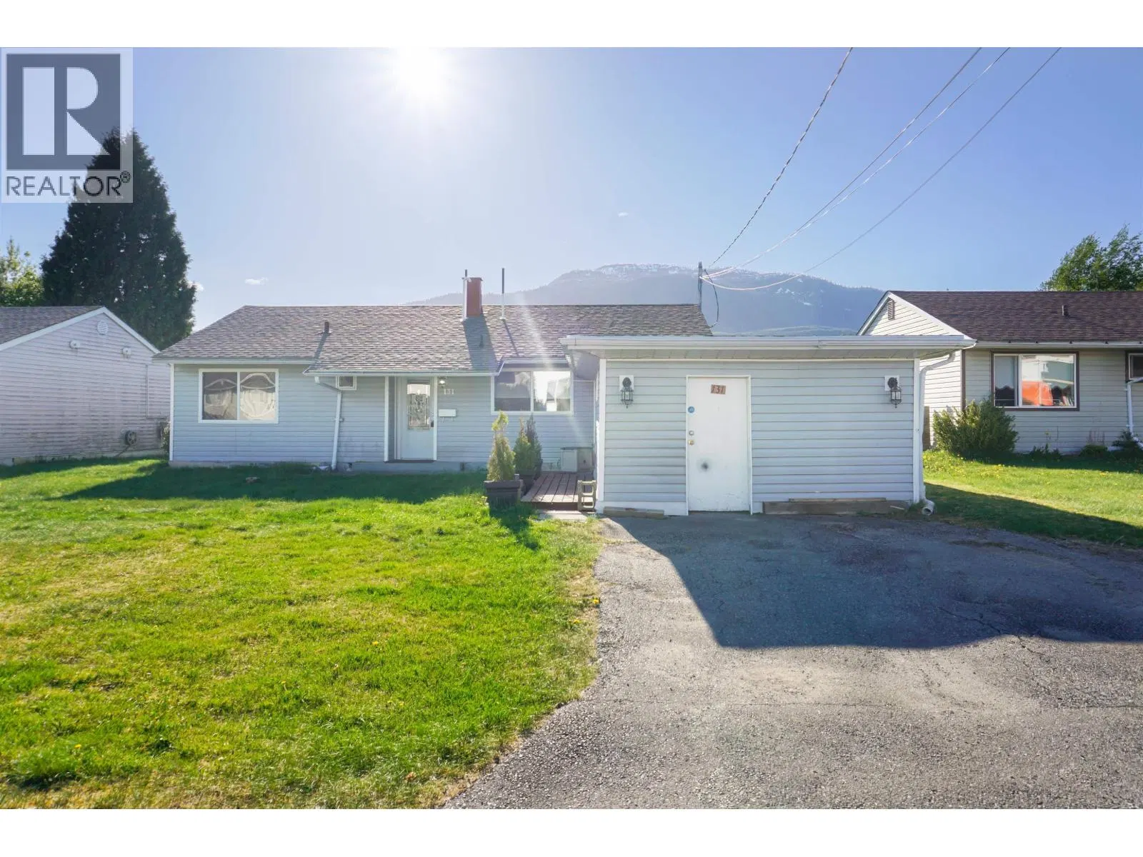 Photo 1 of 14 at 131 KOOTENAY Street