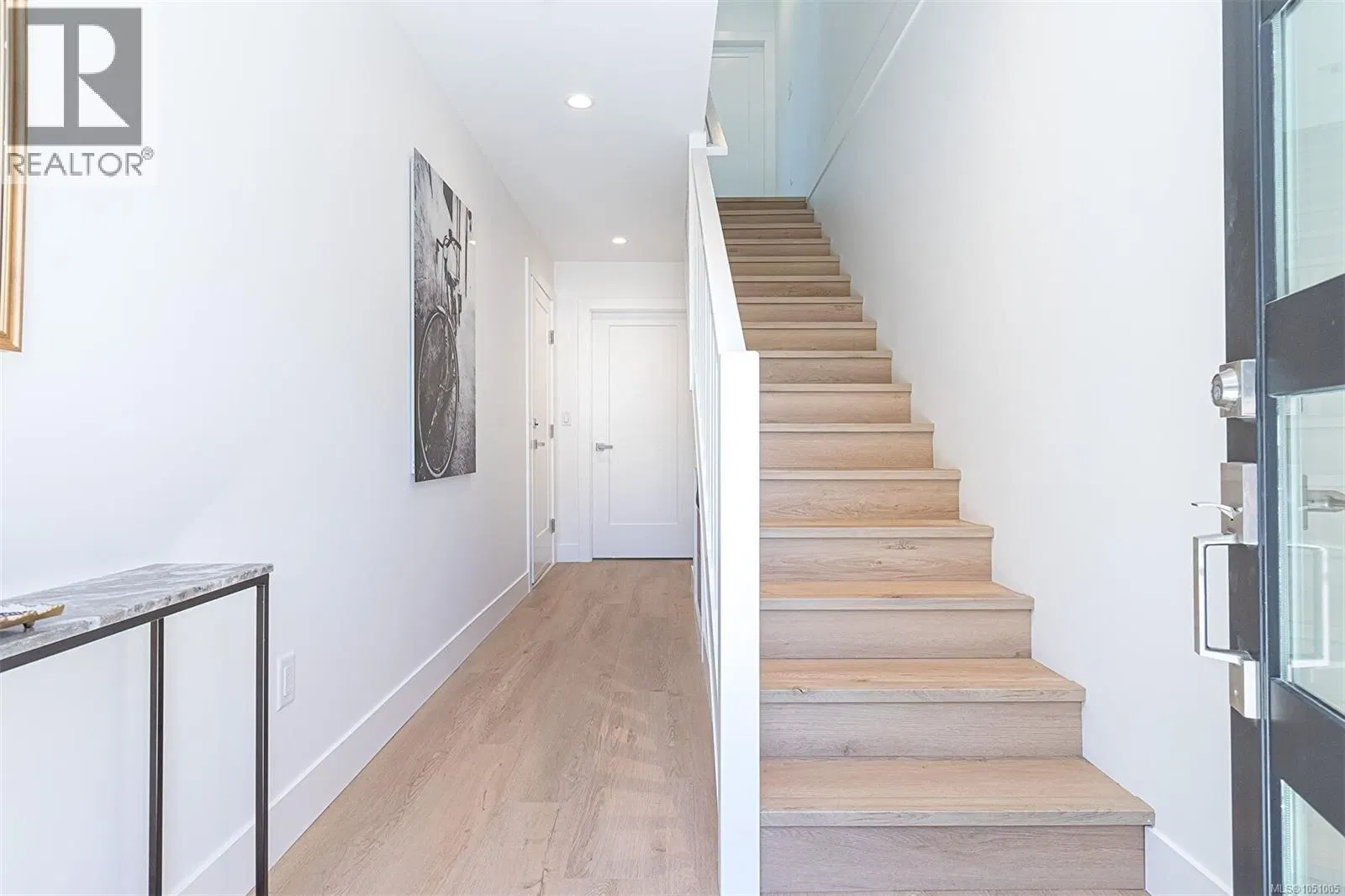 Photo 5 of 37 at #1 – 10485 Resthaven Drive