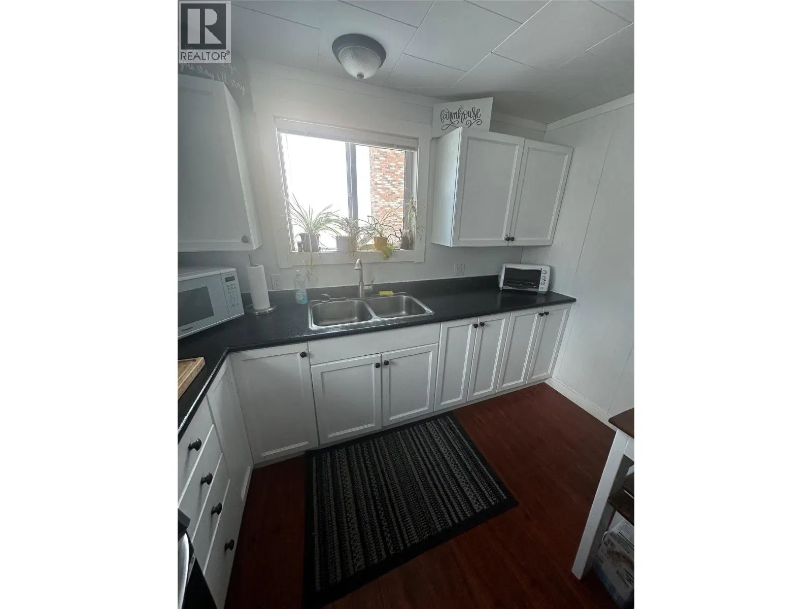 Photo 4 of 21 at 5109 43 Street