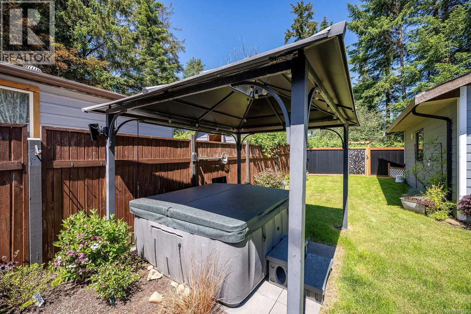 Photo 4 of 58 at 2102 Stadacona Drive