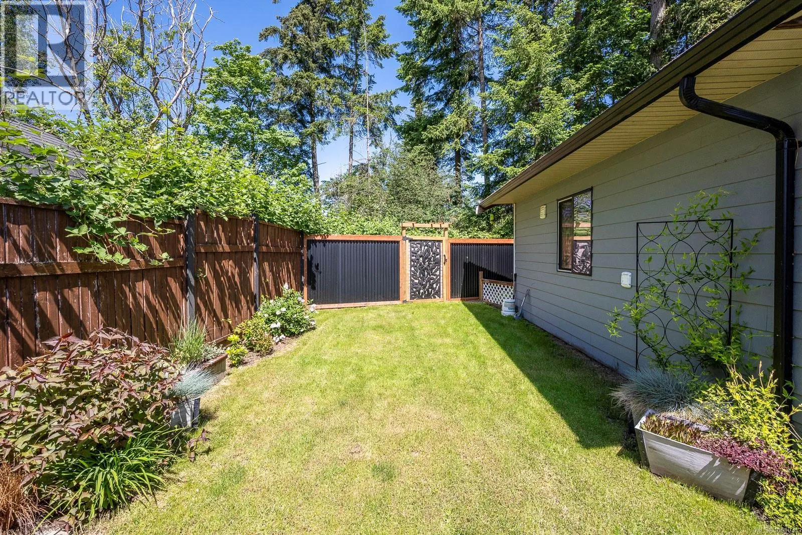 Photo 5 of 58 at 2102 Stadacona Drive
