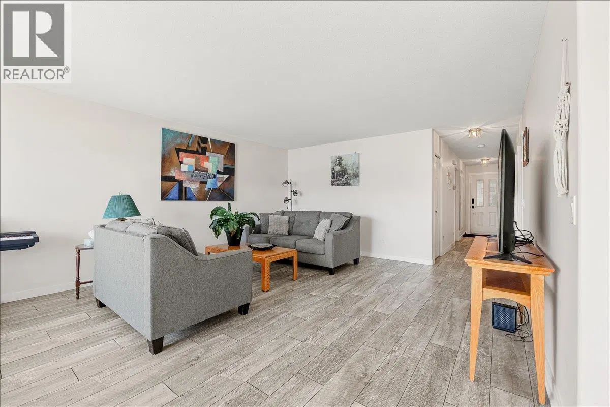 Photo 4 of 40 at #106 – 4630A Ponderosa Drive