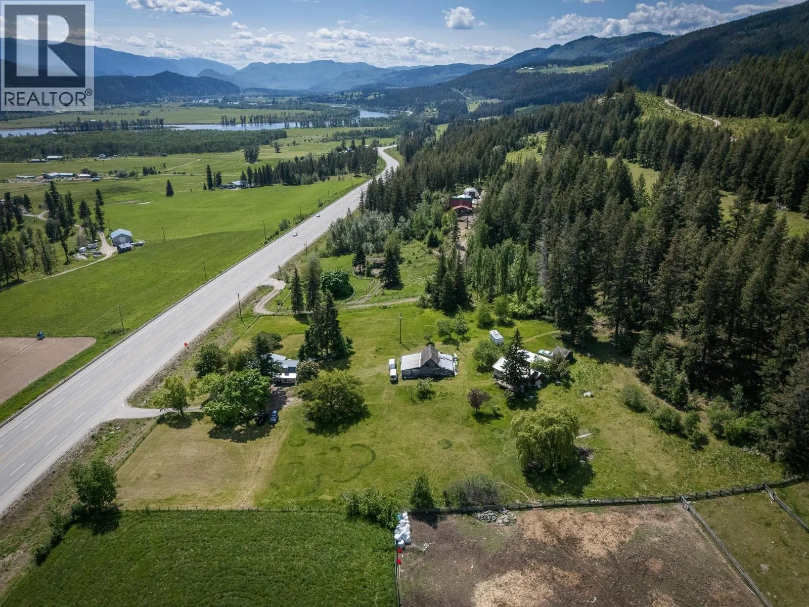 Photo 2 of 45 at 6721 Yellowhead Highway