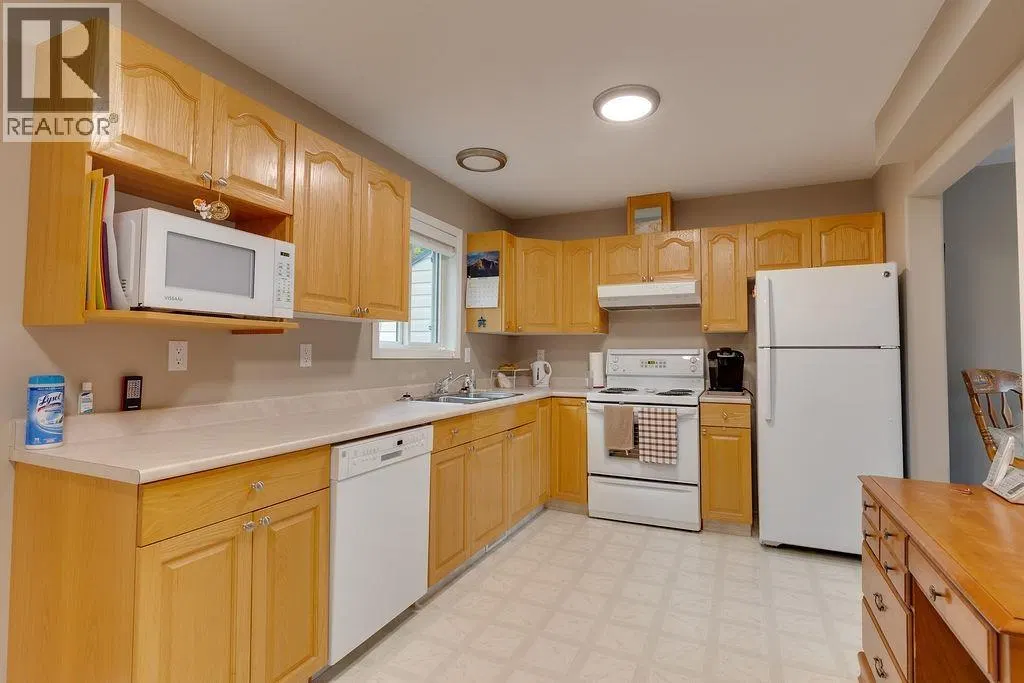 Photo 5 of 24 at #103 – 4281 BAKER Road