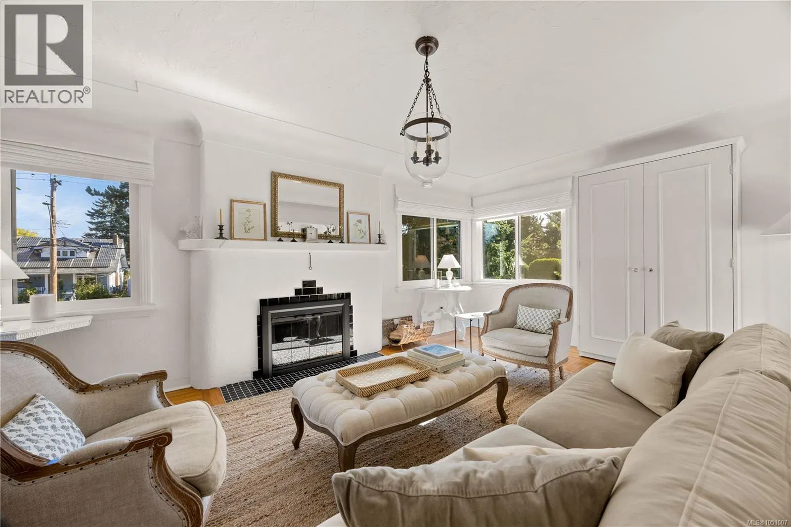 Photo 3 of 50 at 741 Cowper Street