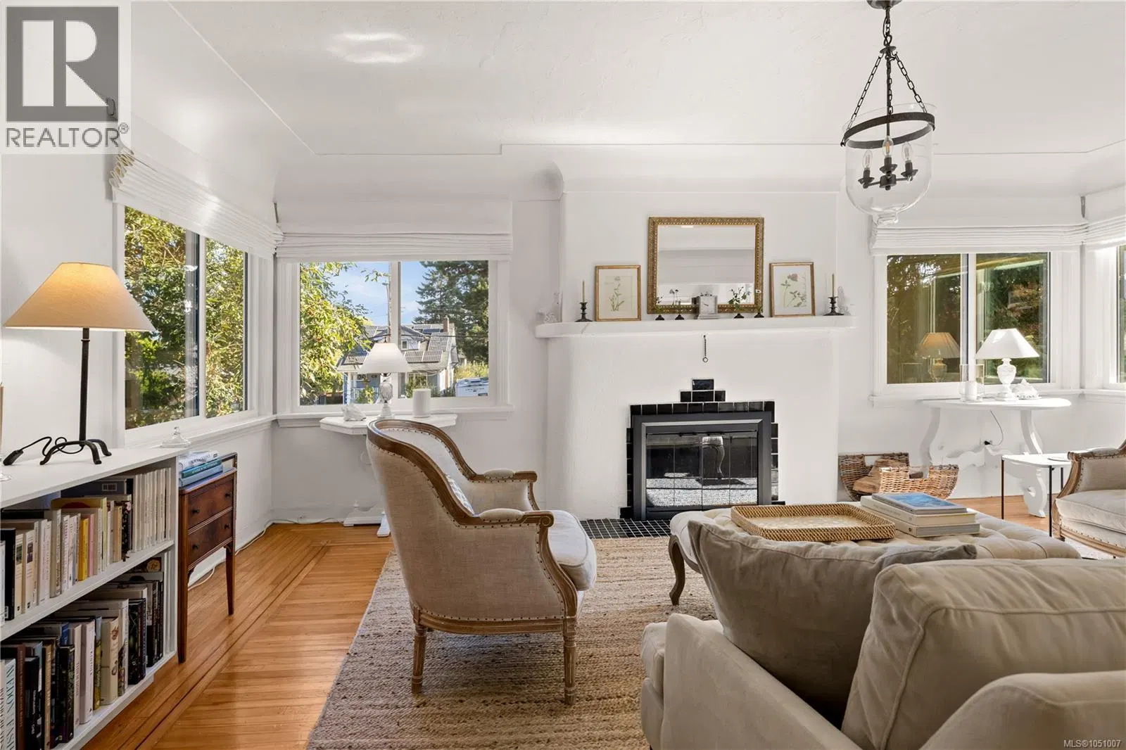Photo 4 of 50 at 741 Cowper Street
