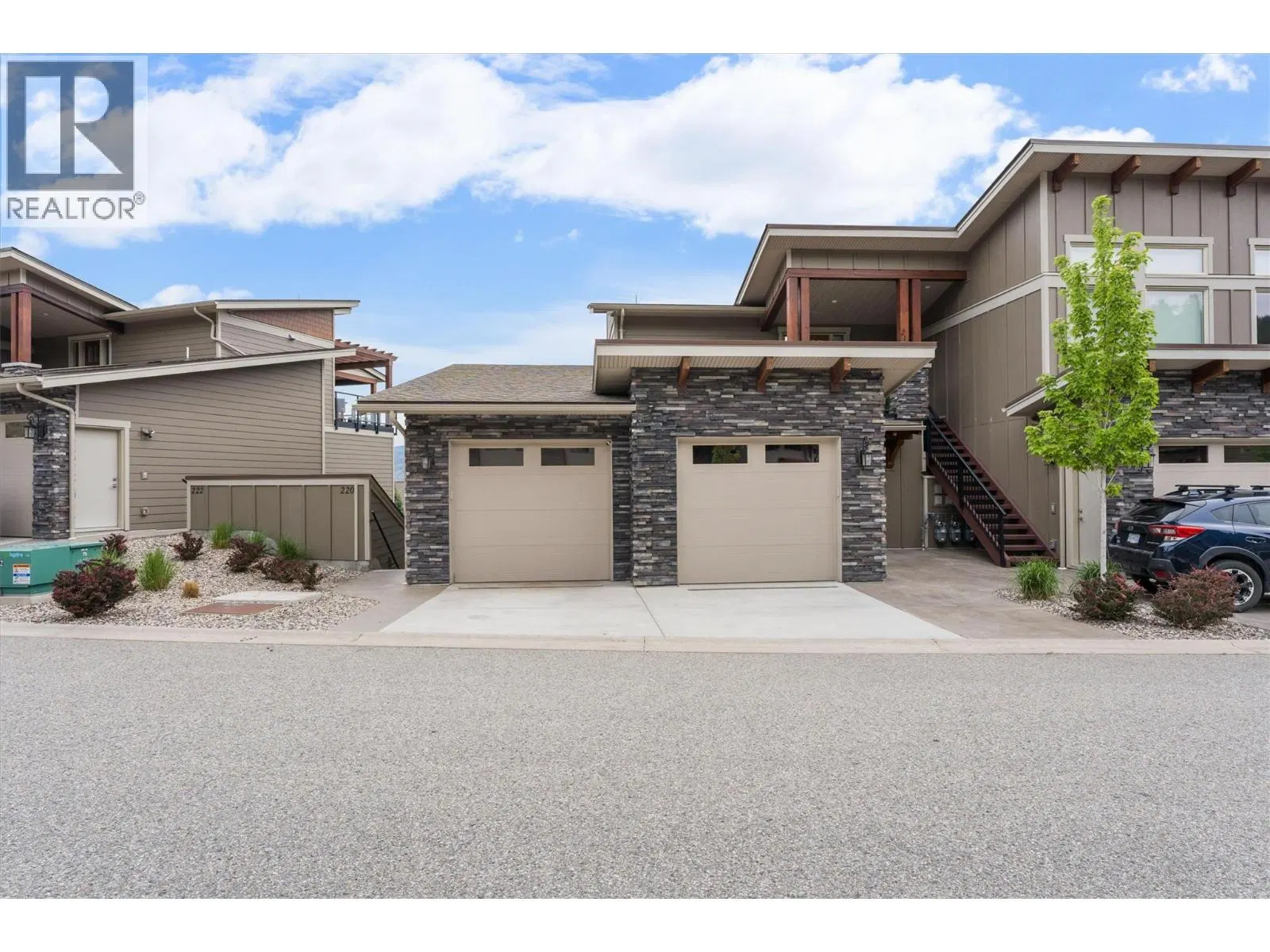 Photo 4 of 39 at #220 – 4000 REDSTONE Crescent