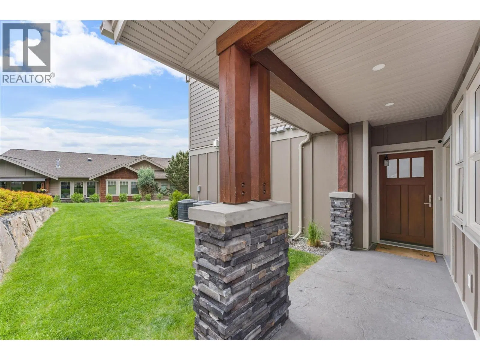 Photo 5 of 39 at #220 – 4000 REDSTONE Crescent