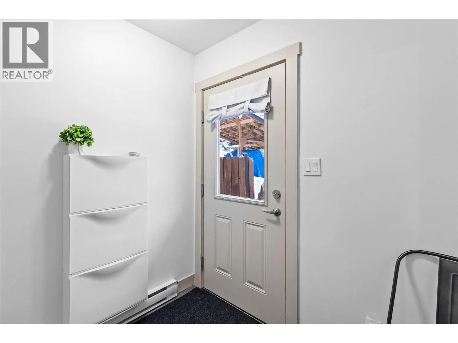Photo 2 of 24 at 7370 Cahilty Crescent