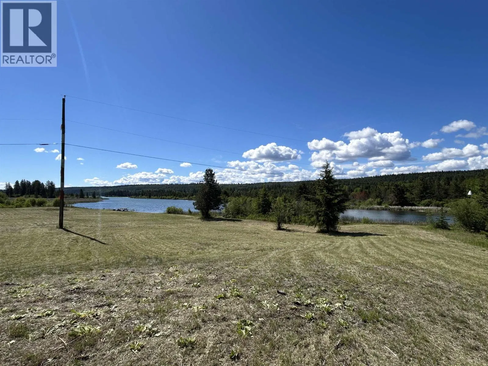 Photo 3 of 35 at 3364 CARIBOO 97 Highway