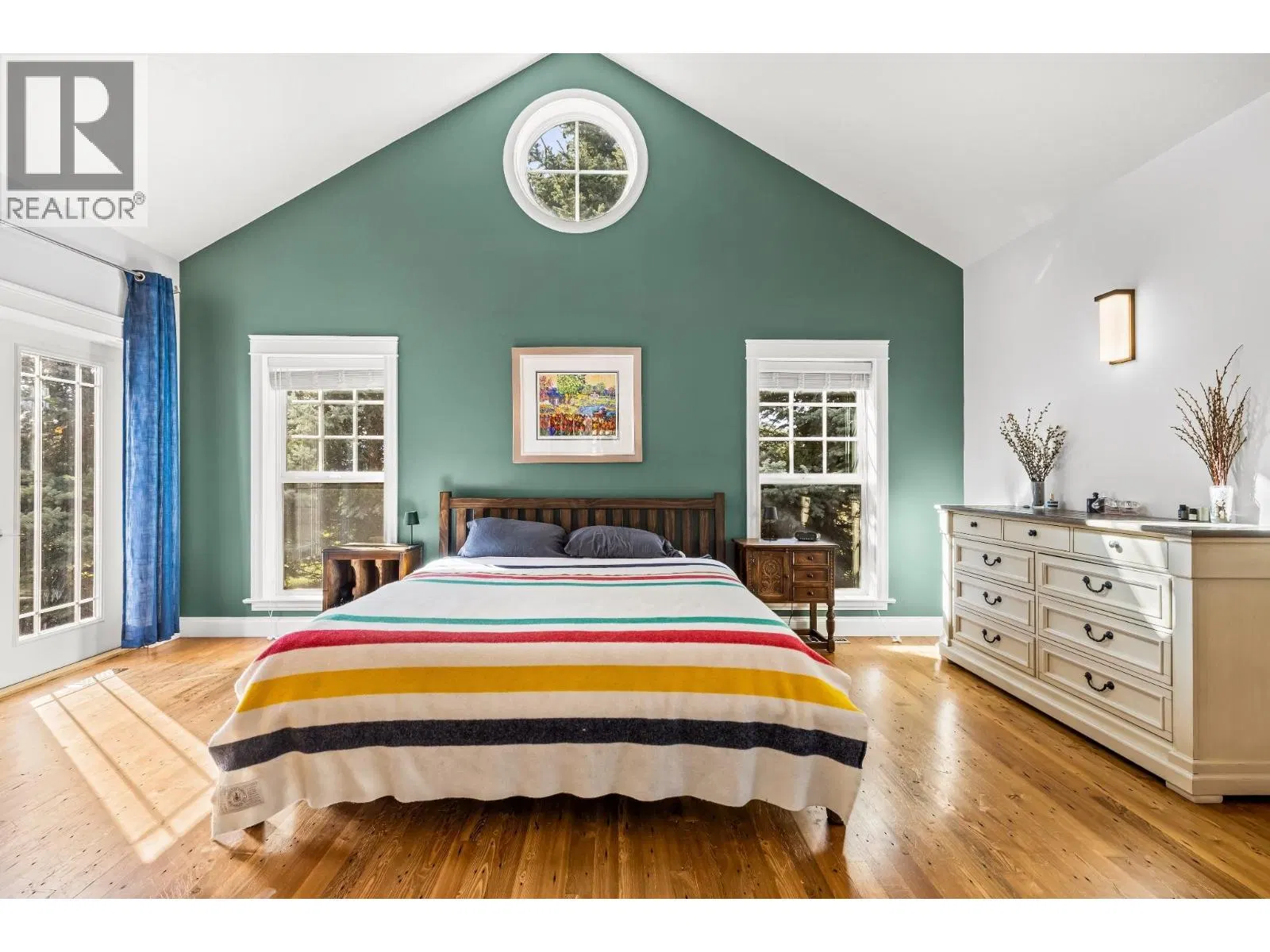 Photo 5 of 32 at 4390 40TH Street