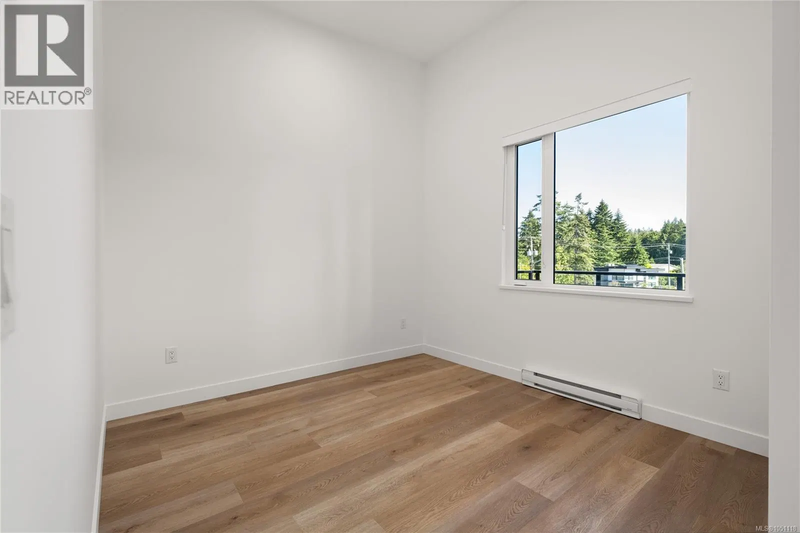 Photo 4 of 19 at #303 – 7181 Lantzville Road