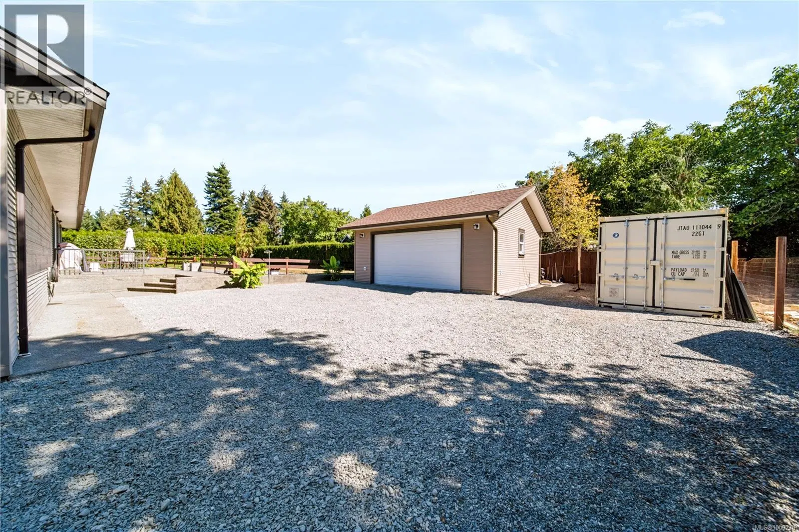 Photo 4 of 44 at 2070 Saras Way