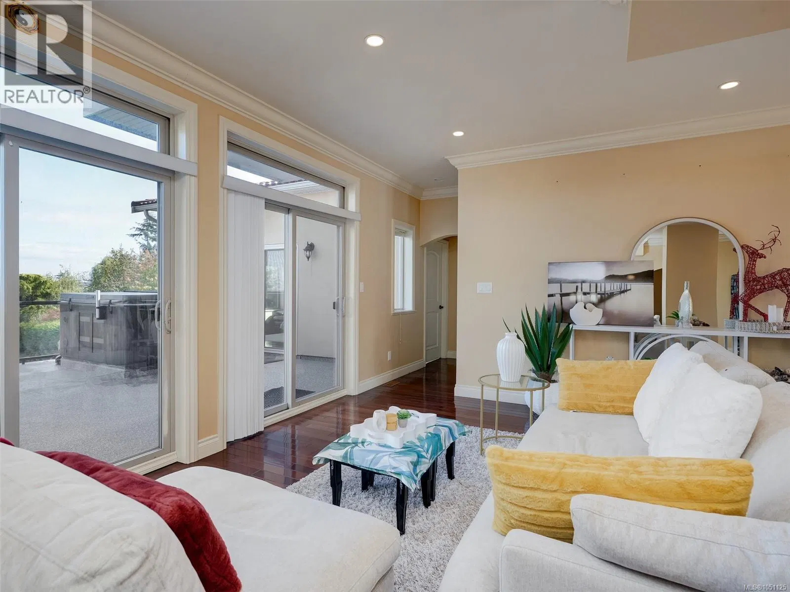 Photo 3 of 50 at 8639 Bourne Terrace