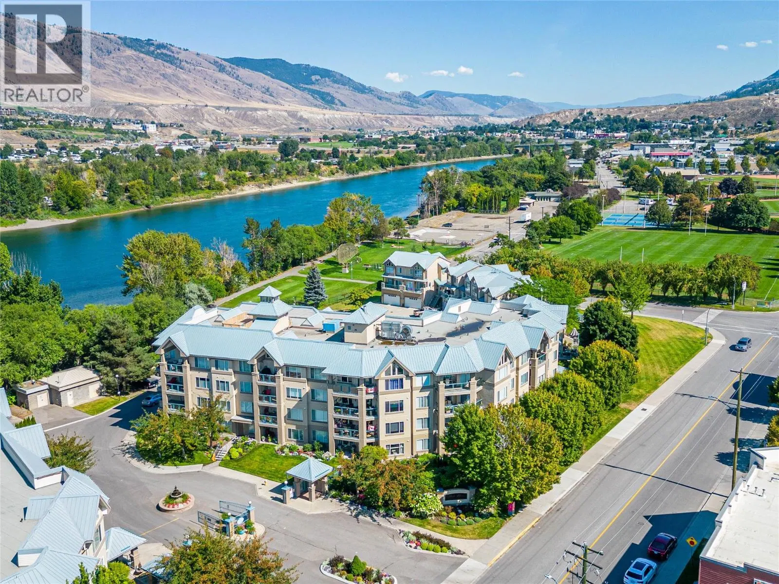 #405 – 970 LORNE Street