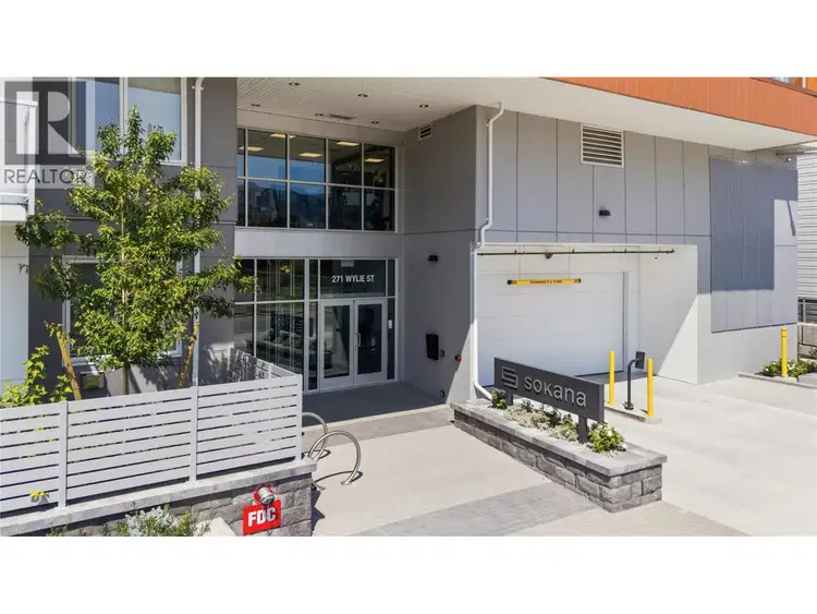 #415 – 270 Riverside Drive