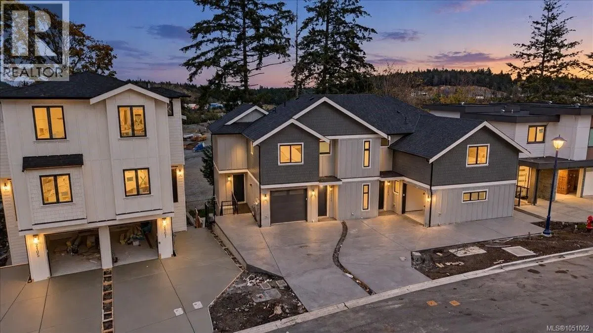 Photo 2 of 52 at 2111 Kingbird Drive