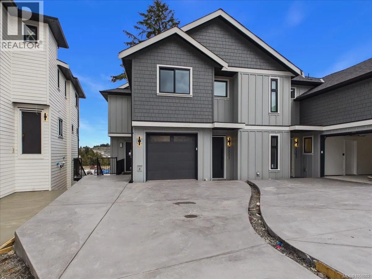 Photo 5 of 52 at 2111 Kingbird Drive
